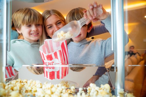 The Lodge Spring Campaign -045