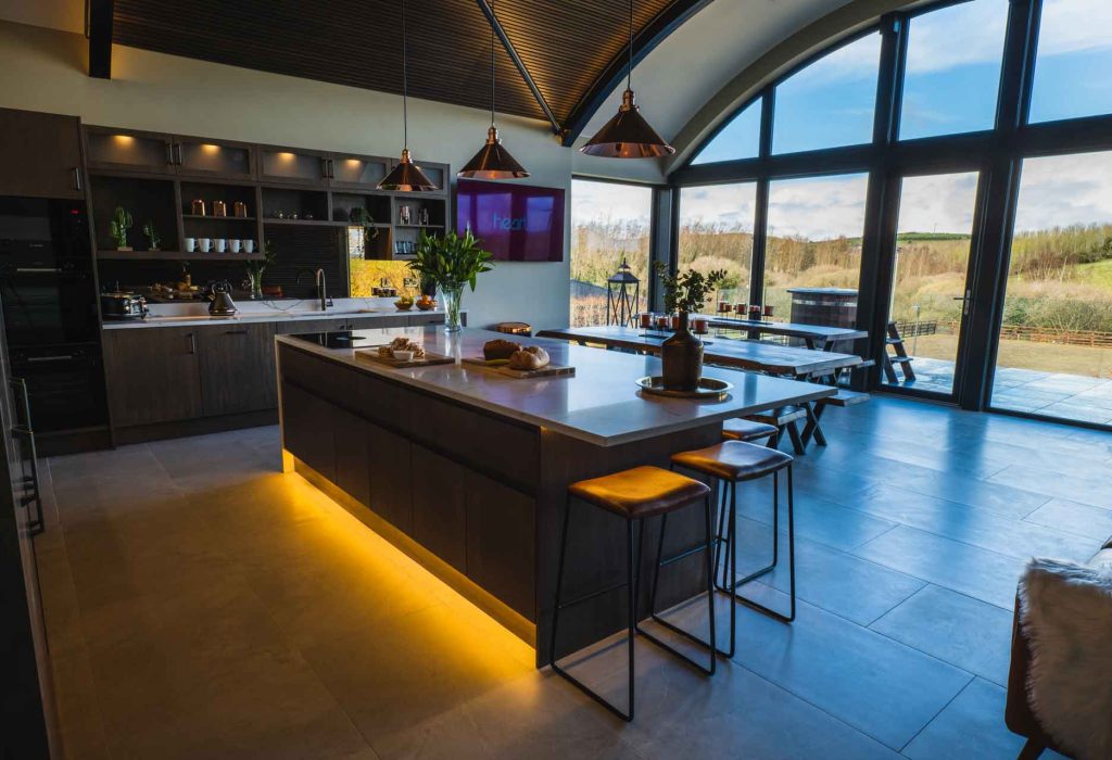 slider-kitchen-lodge